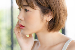 乾燥肌の症状･原因とは？乾燥肌の方に注意してほしいポイントについて